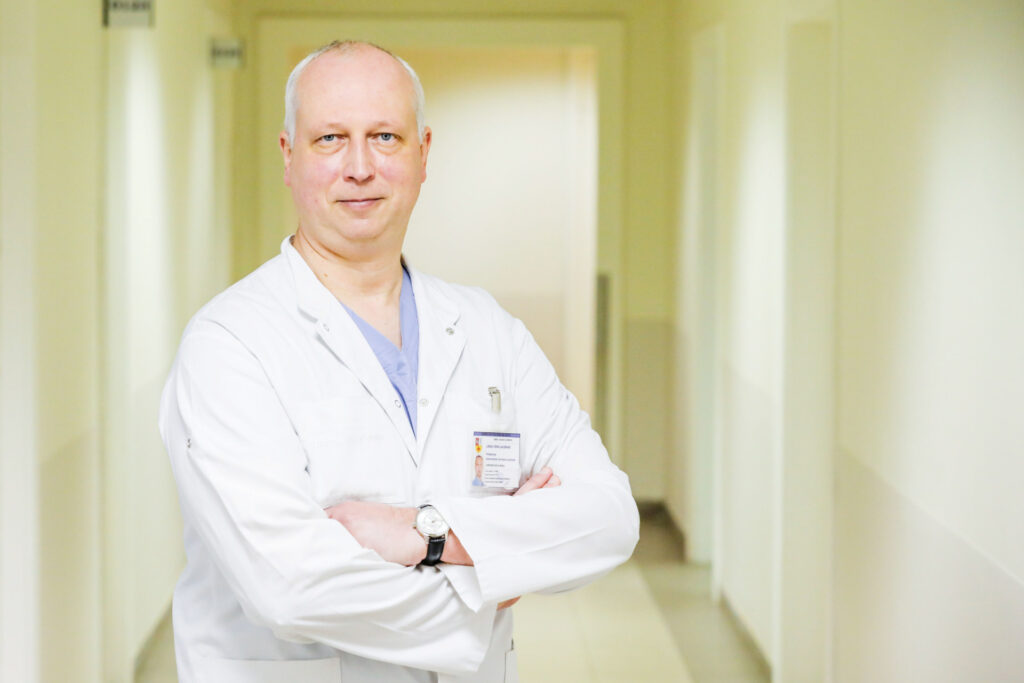 Kauno klinikų Chirurgijos klinikos abdominalinės chirurgijos gydytojas prof. Linas Venclauskas / Kauno klinikų nuotr. 