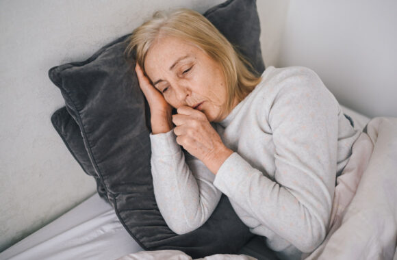 COVID-19 infekcija, kosulys