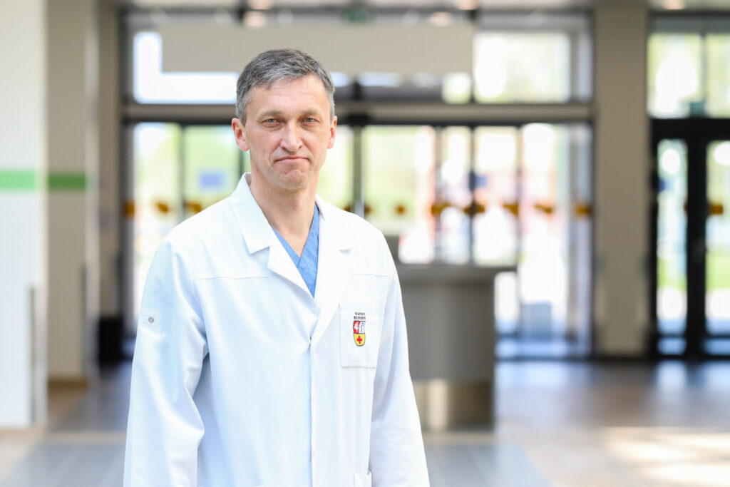 Gydytojas ortopedas traumatologas prof. Rimtautas Gudas / Kauno klinikų nuotr. 