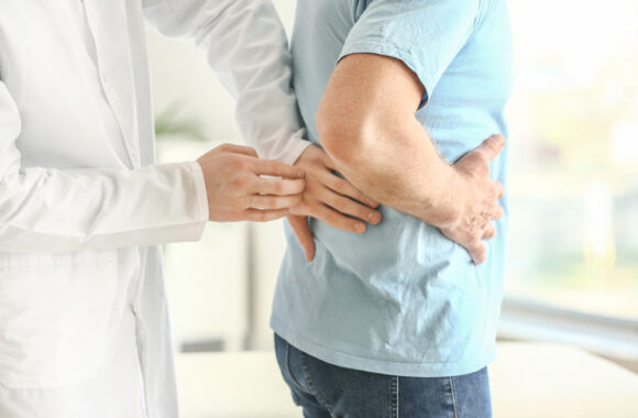 Gydytojas urologas – apie inkstų akmenligę: „Vien akmens pašalinimas problemos neišspręs“