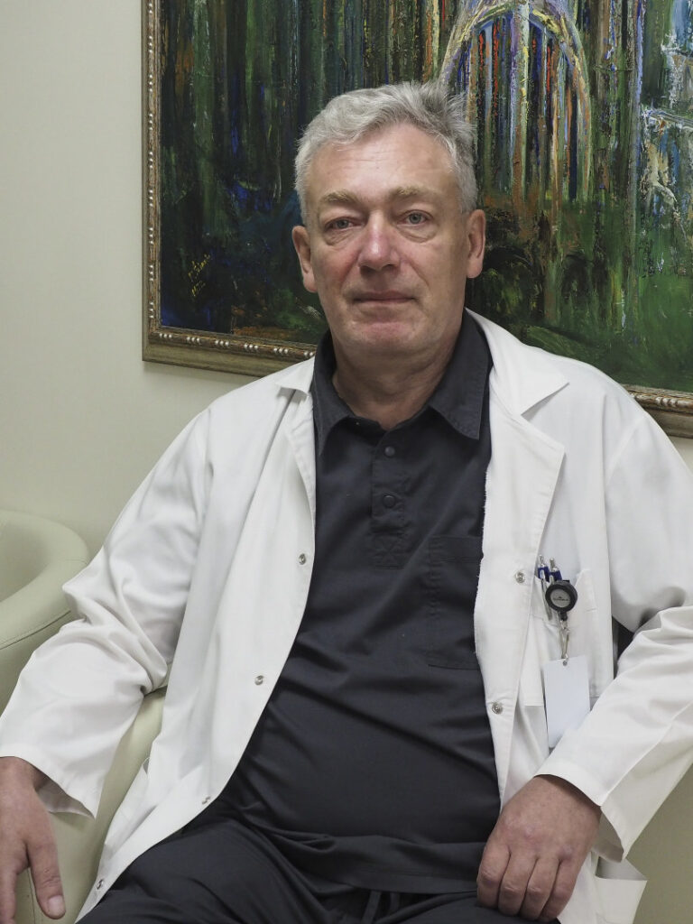 Abdominalinės chirurgijos gydytojas dr. Rimantas Baušys