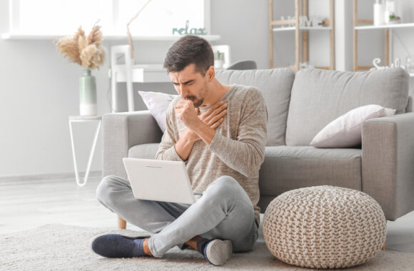 Pulmonologė A. Kaletkienė paaiškina, kokias neigiamas pasekmes gali lemti užsitęsęs kosulys