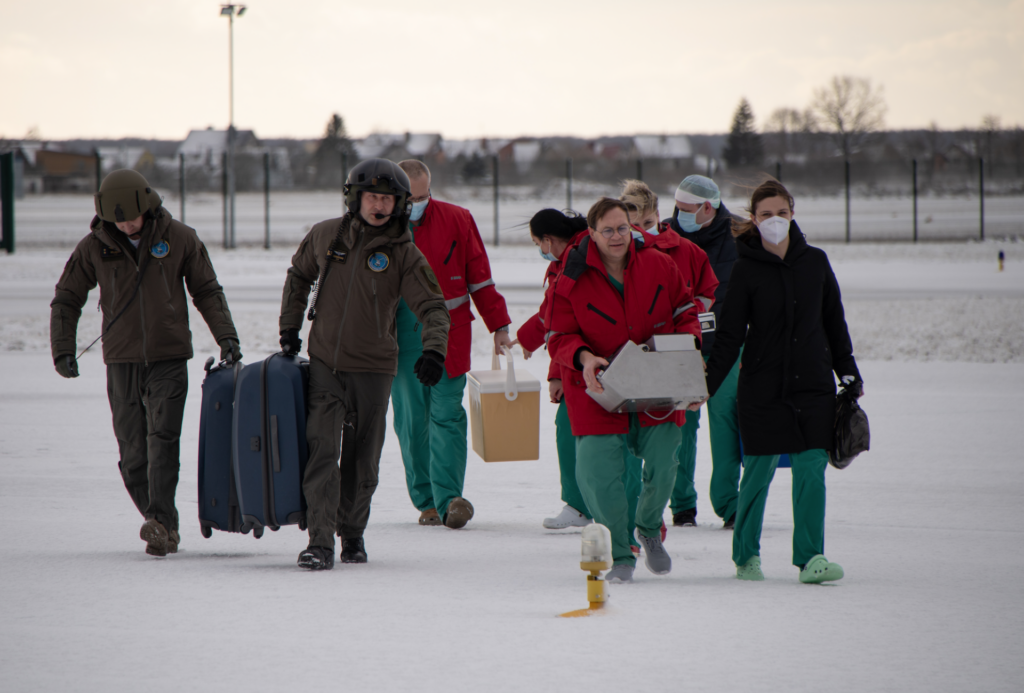 Medikų teigimu, širdis neplakdama gyvybinga išlieka apie penkias valandas.
