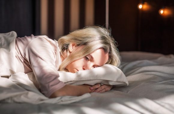 Seksualinis gyvenimas menopauzės metu: kaip suvaldyti diskomfortą ir vėl mėgautis