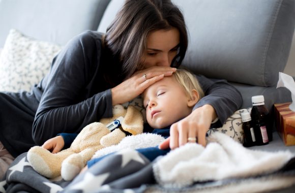 Vaikas serga; vaikui skauda pilvą