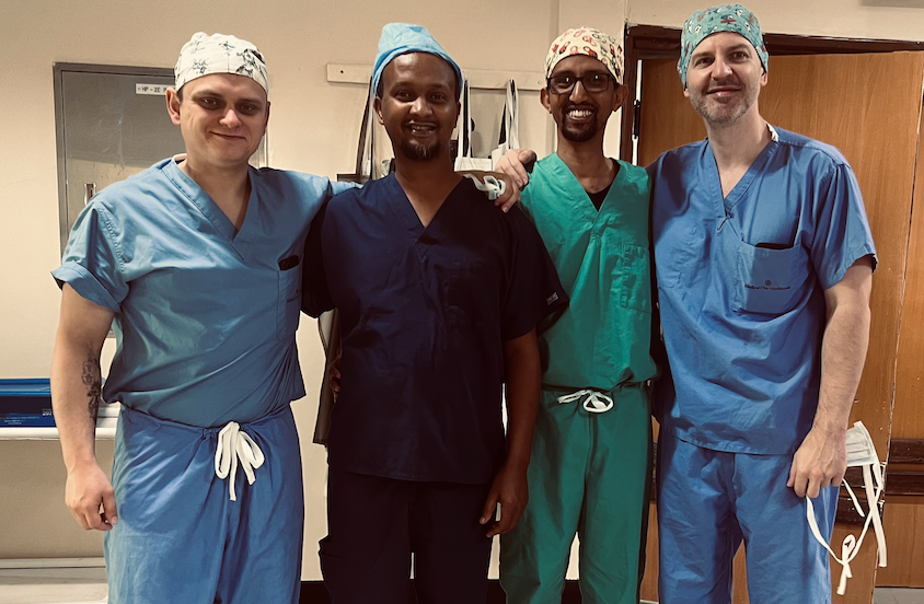 Lietuviai gydytojai su kolegomis misijoje