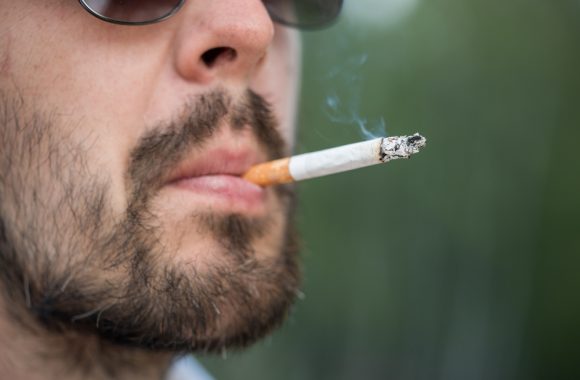 Rūkymas kenkia! Toksikologas apie klaidas metant rūkyti