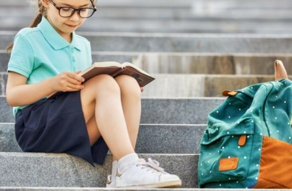 Kineziterapeutė apie vaikų fizinę sveikatą: kodėl į popamokinių veiklų sąrašą turėtumėte įtraukti sporto būrelius?