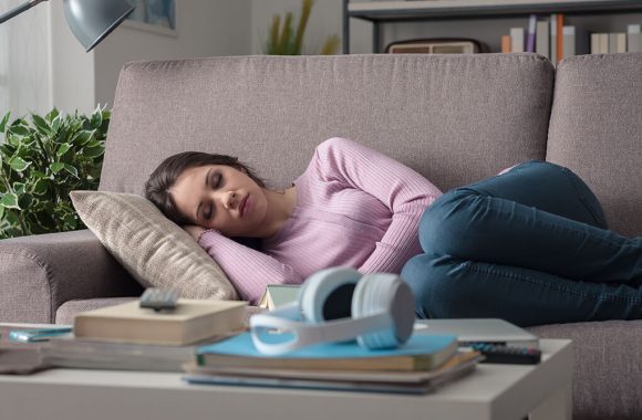 Paaugliai ir vitaminų trūkumas: kodėl jaunas organizmas taip dažnai prašo pagalbos?