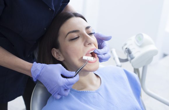 Per kiek laiko sugyja žaizda po danties rovimo?